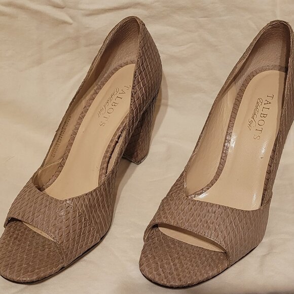 Talbots Gold Snake Skin Open Toe Leather 4 inch Heels size 7 1/2 - Picture 1 of 7